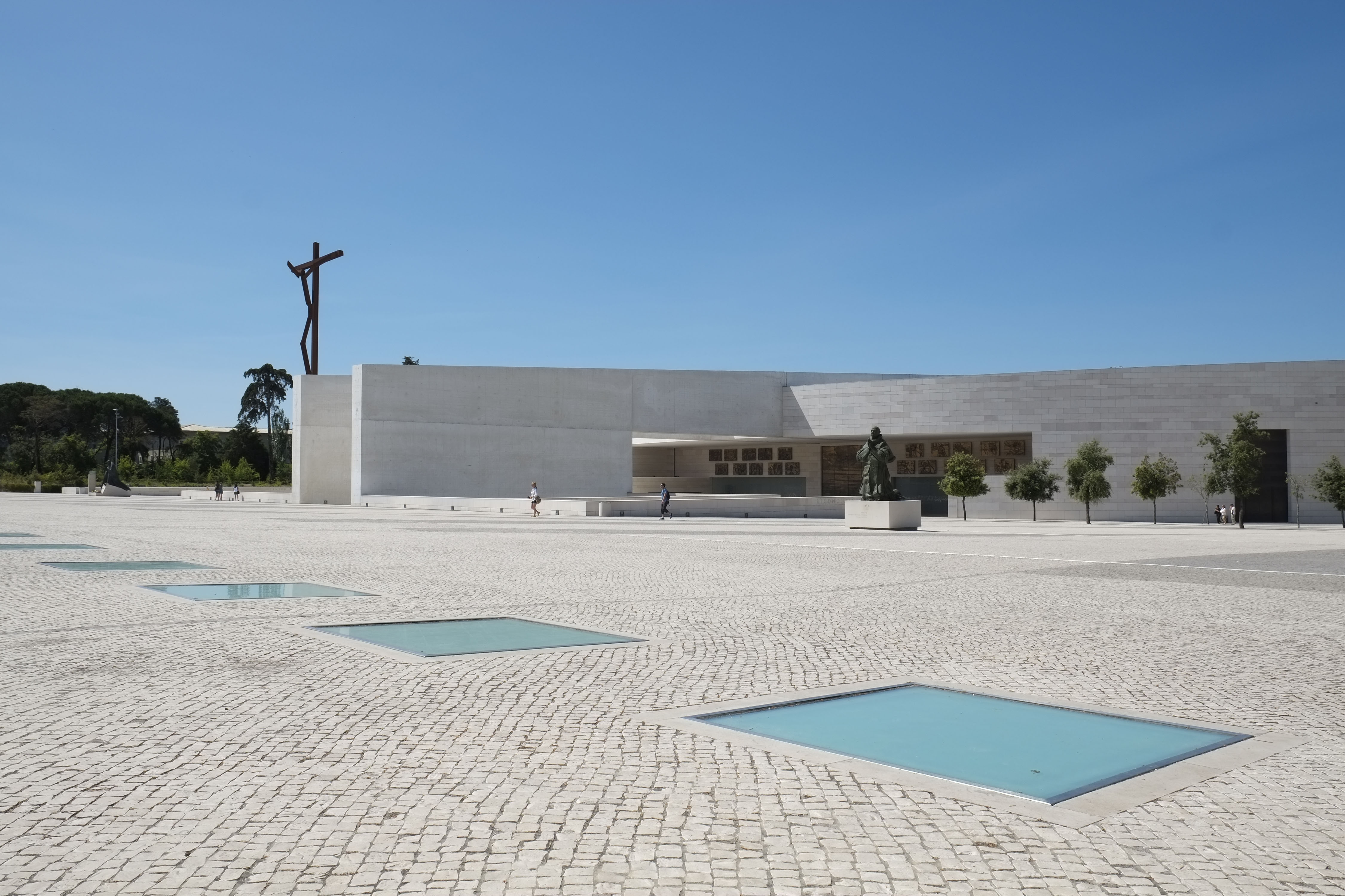 3_Basilica-SS-Trindade-cor